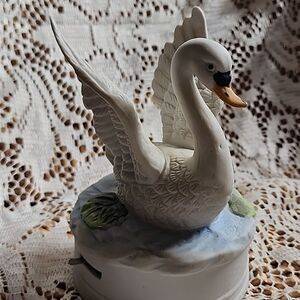Vintage J Byron Swan Porcelain Music Box